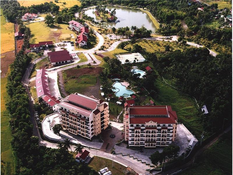 Graceland Estates And Country Club Hotel Lucena Luaran gambar