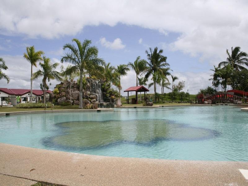 Graceland Estates And Country Club Hotel Lucena Luaran gambar